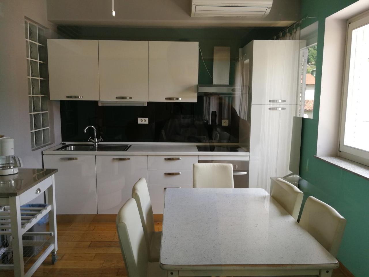 Zlatko Delic Apartamento *